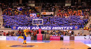 Ρεκόρ προσέλευσης θεατών στην πρεμιέρα του BCL (pic)