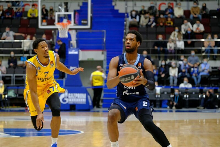 Ζενίτ-Μακάμπι 73-71: Καθάρισε ο Μπάρον! (vid)
