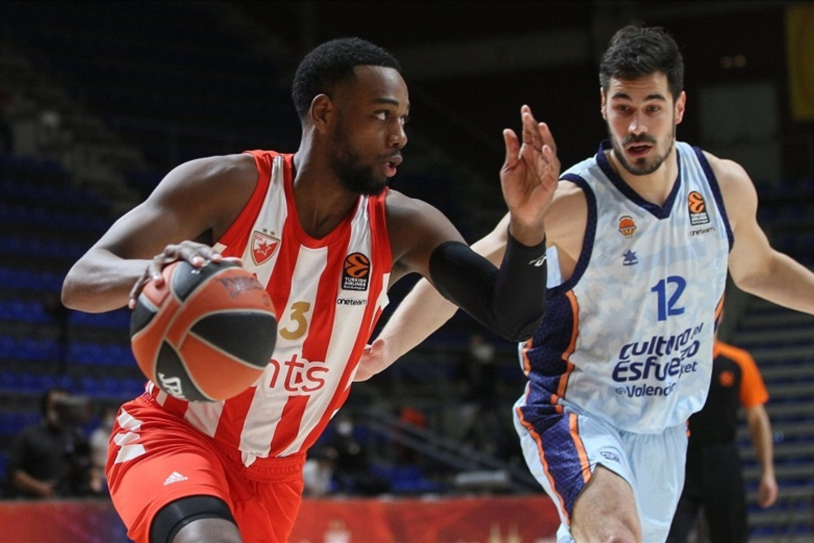 Ερυθρός Αστέρας-Βαλένθια 76-73: Ο Λόιντ πλήγωσε... την πρώην (video)