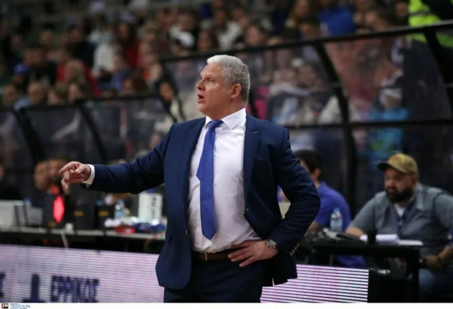 Μανωλόπουλος: "Ήταν μεγάλο ρίσκο το να στηριχτούμε σε πιο νέα παιδιά, αλλά τα καταφέραμε"