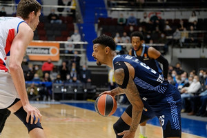 Ζενίτ-Εφές 76-67: Της πήρε τον &quot;αέρα&quot; (vid &amp; pics)