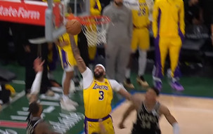 NBA Top-5: Τρία καρφώματα, ένα χορευτικό και η τάπα του Ντέιβις (video)