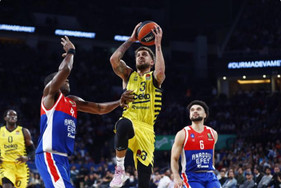 Αναντολού Εφές-Φενέρμπαχτσε 79-88: Κυρίαρχη στην Πόλη η ομάδα του Ιτούδη για το 5-0!