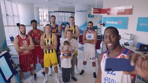 Το διαφημιστικό της Euroleague με Σλούκα και κόντρα Φενέρ - Εφές (vid)