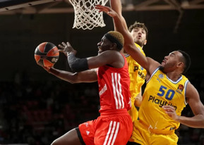 Μπάγερν-Μακάμπι 98-89: Δεν έφτανε ο Λορένζο Μπράουν, δεν κερδίζει εκτός έδρας! (pics)
