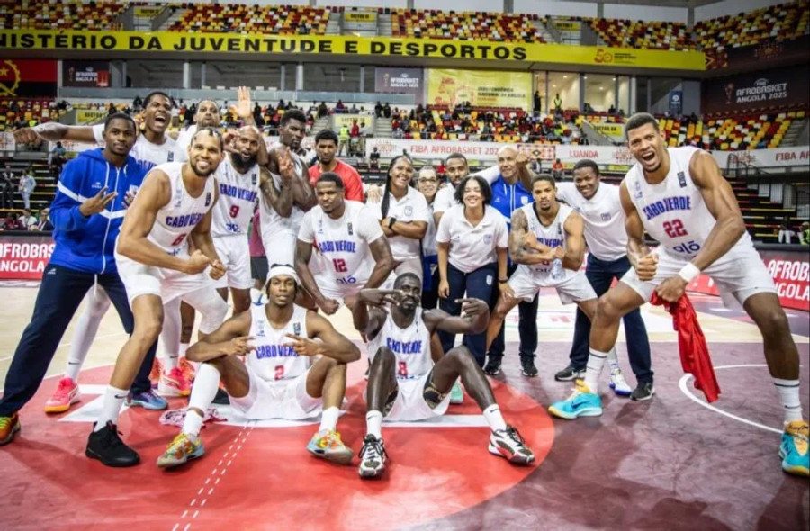 AfroBasket 2025: Στους &quot;8&quot; με επίδειξη ισχύος το Πράσινο Ακρωτήρι του Ταβάρες 87-54 την Τυνησία