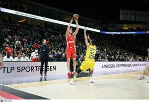 EuroLeague: ΜVP Φεβρουαρίου ο Βεζένκοφ (video)