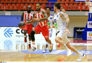 Λάρισα-Ολυμπιακός 70-101: Σούπερ δεύτερο ημίχρονο, πριν το Βελιγράδι (gallery)