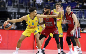 Η Άλμπα 81-76, στην 4η σερί ήττα της Αρμάνι Μιλάνο!