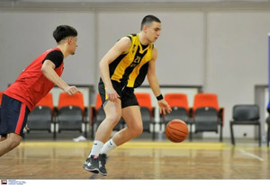 Final-8 Rising Stars: Mε τρίποντο του Ιωάννου η ΑΕΚ, άνετα στους &quot;4&quot; ο Προμηθέας (vids)