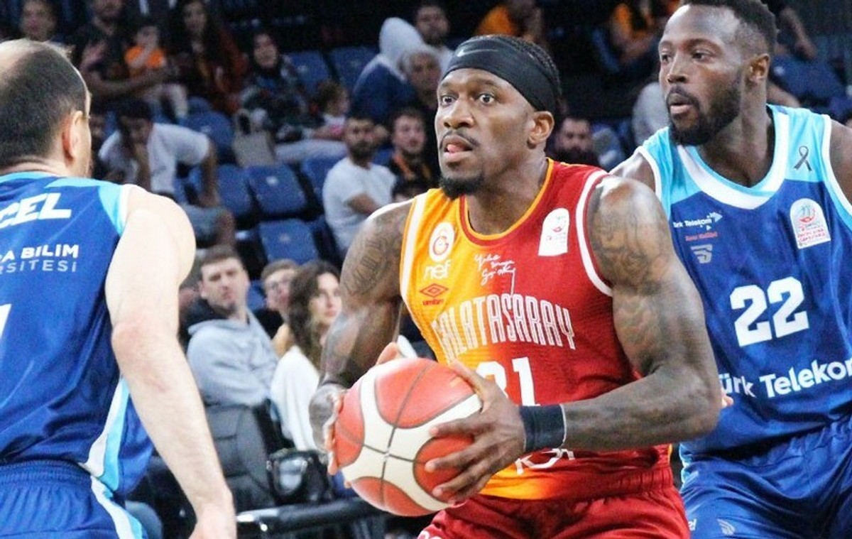 BSL: Ισοφάρισε η Γαλατά, 86-71 την Τουρκ Τέλεκομ (pics &amp; vid)
