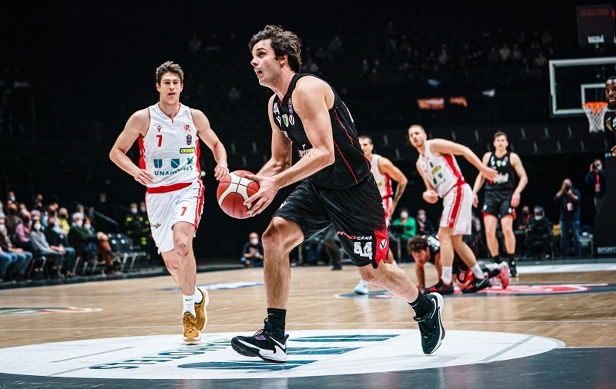 Βίρτους Μπολόνια: Νίκησε 90-81 τη Ρέτζιο Εμίλια, έχασε τον Τεόντοσιτς (vids)