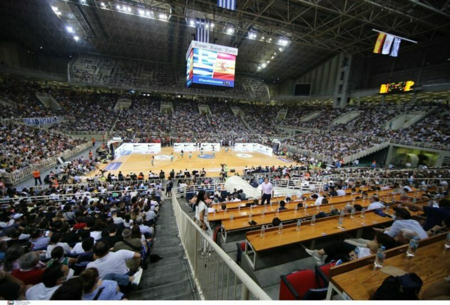 Ελλάδα-Ισπανία: Η photo gallery από το φιλικό στο γεμάτο ΟΑΚΑ