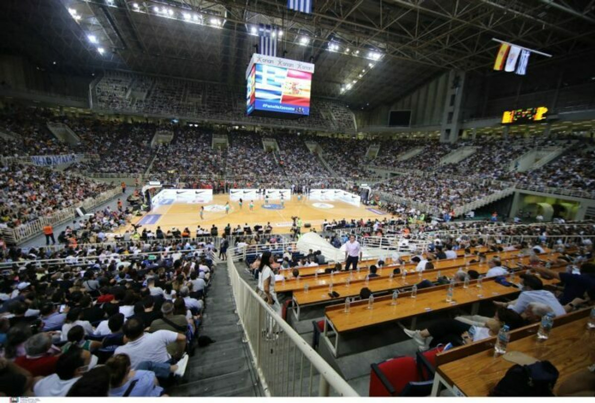 Ελλάδα-Ισπανία: Η photo gallery από το φιλικό στο γεμάτο ΟΑΚΑ