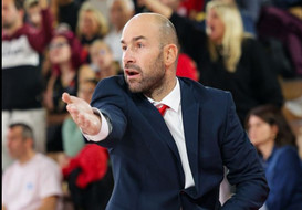 Σπανούλης: &quot;Ο MVP Μάικ Τζέιμς δεν έχει καμία βολή σε δύο αγώνες&quot;!