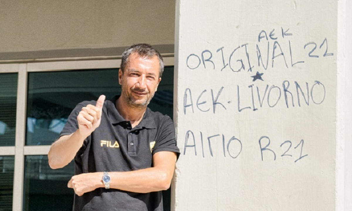Ο Λούκα Μπάνκι στο τεύχος 350: Είμαι αρκετά... παλαβός να αναλάβω την ΑΕΚ!