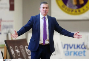 Ανανέωσαν για έναν ακόμα χρόνο με Σταύρο Νανάκο οι Εσπερίδες (pic)