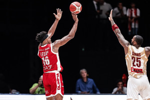 Στον τελικό του Supercoppa η Μιλάνο, 73-62 τη Βενέτσια (vid)