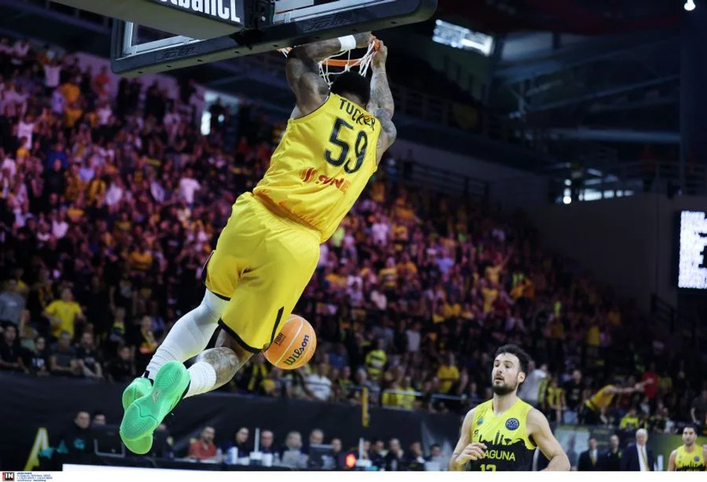 Ανατροπή από το -17 και τρίτη θέση η ΑΕΚ, 77-73 την Τενερίφη!