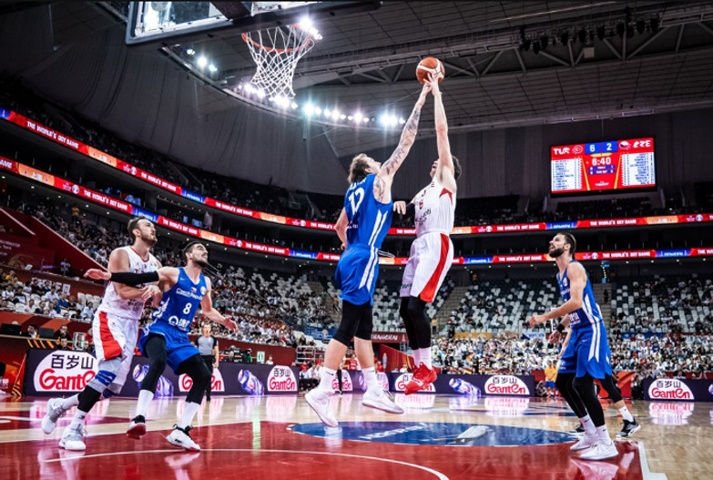 Τουρκία-Τσεχία 76-91: Πέταξε στους "16" και περιμένει την Ελλάδα η απίθανη Τσεχία! (pics&vids)