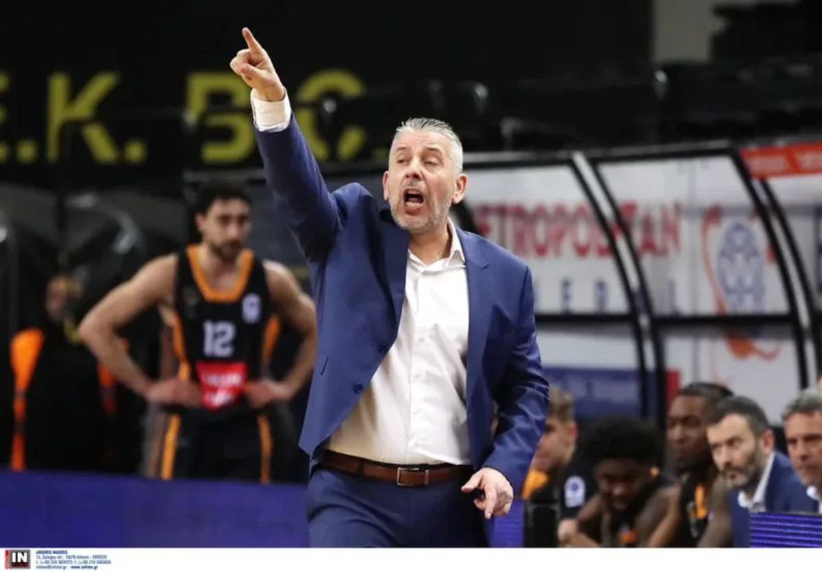 Παπαθεοδώρου: &quot;Δεν μπορείς να περιμένεις κάτι παραπάνω με τόσα λάθη&quot;