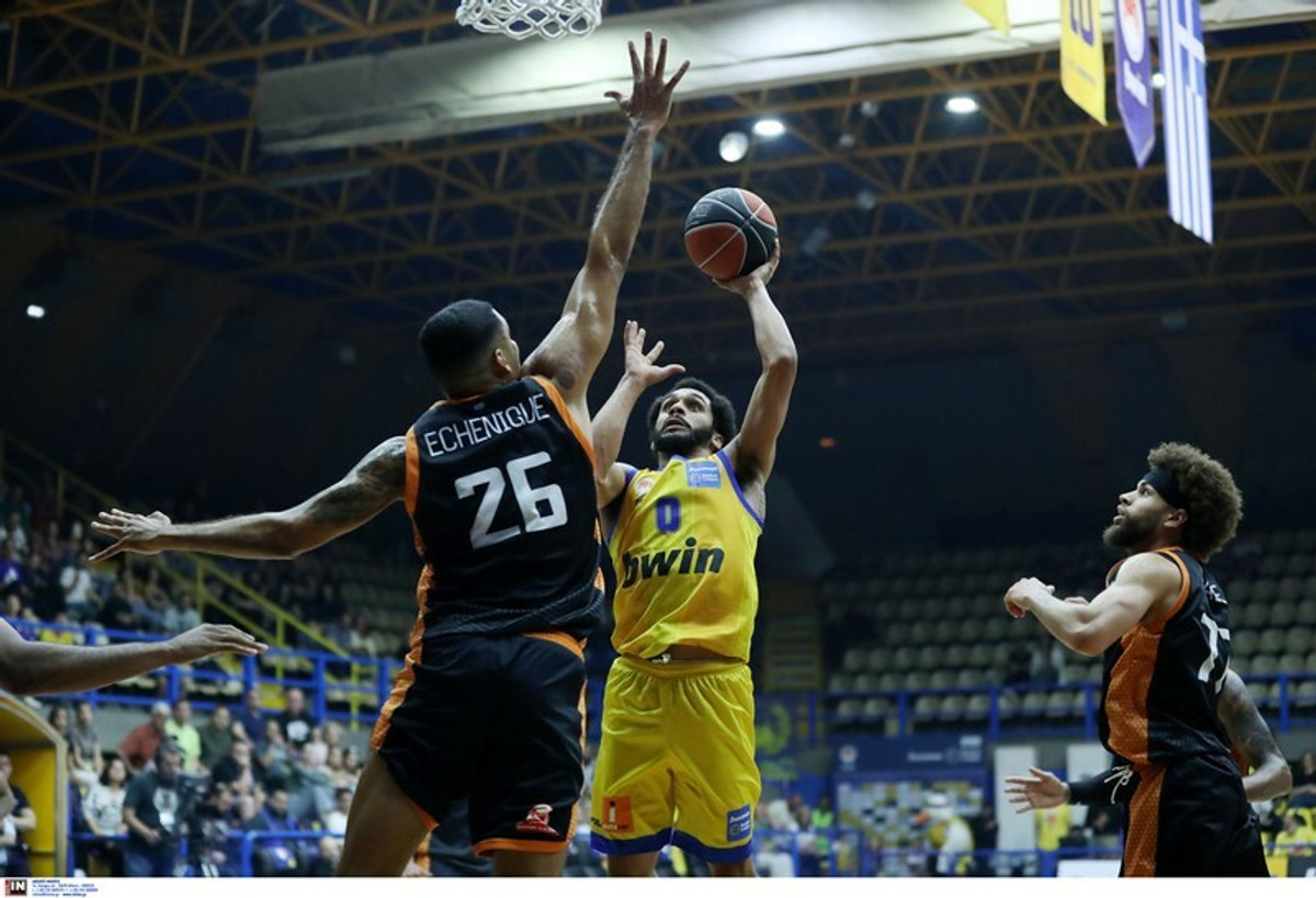 LIVE STREAMING: Περιστέρι-Προμηθέας Πάτρας 92-94 παρ. (τελικό)