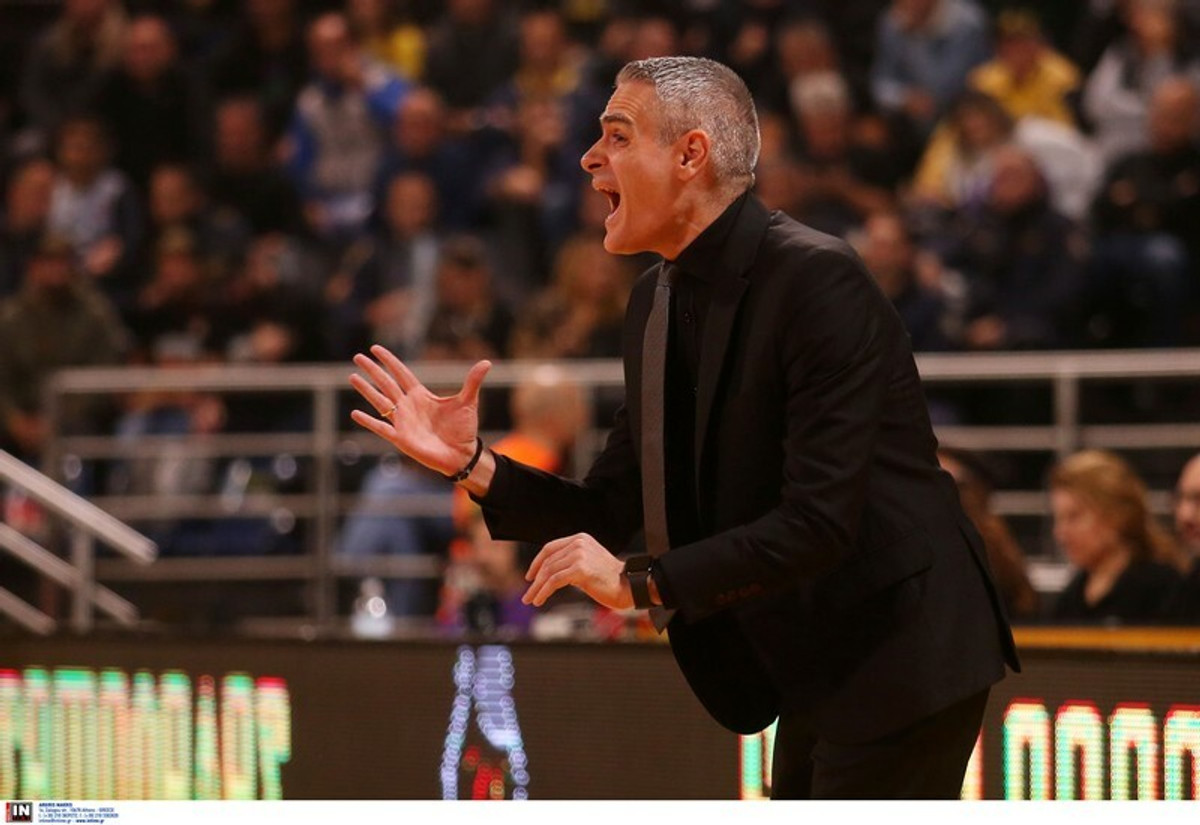 Καστρίτης: &quot;Πάμε στον… πόλεμο με όλα τα παιδιά&quot;