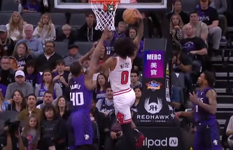 NBA Top-10: Το πόστερ του Κόμπι Γουάιτ στον Χάρισον Μπαρνς στο Νο1 (video)