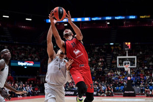 Ανατροπή με Σιλντς η Αρμάνι Μιλάνο 79-74 την Παρί (vids)
