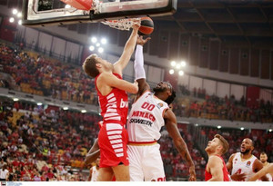 Ολυμπιακός-Μονακό: Η photo gallery του αγώνα στο &quot;καυτό&quot; ΣΕΦ