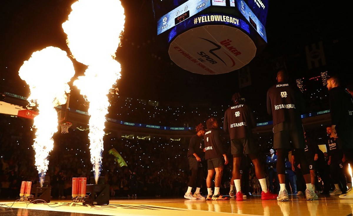 Φενέρμπαχτσε: Sold out ο πρώτος εντός έδρας αγώνας με τον Ολυμπιακό (pic)