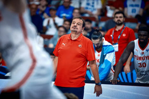 Αταμάν: &quot;Τα power rankings της FIBA είναι μ@λ@κ@ες, θέλουμε το μετάλλιο&quot;