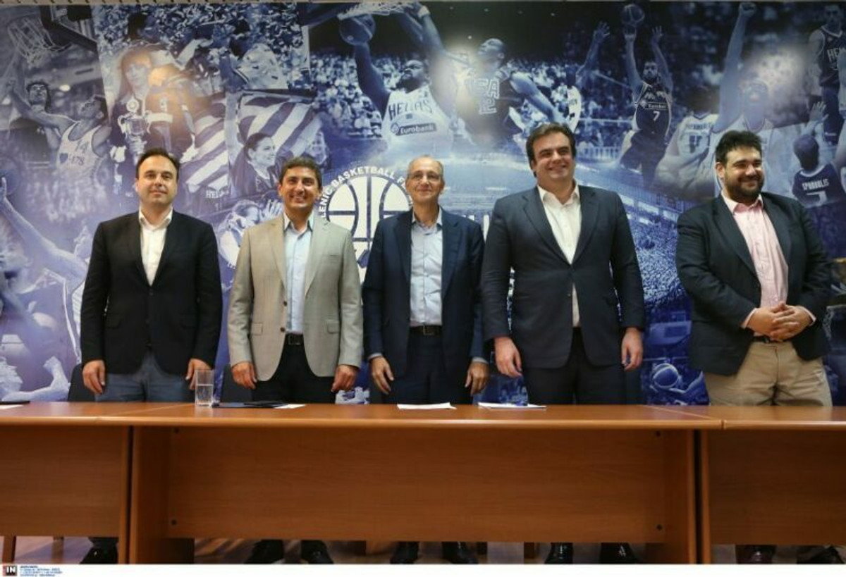 ΕΟΚ: Η παρουσίαση της ψηφιακής εποχής (pics)