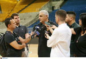 Πεδουλάκης: &quot;Θέλω να μας κρίνετε αυστηρά αλλά στο τέλος της χρονιάς&quot;