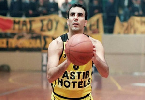 Σαράντα χρόνια από το ντεμπούτο του Νίκου Γκάλη με τον Άρη (vid)