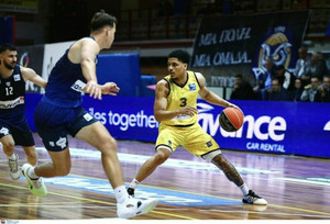 Πήρε και τη διαφορά και βλέπει playoffs το Λαύριο, 76-57 την Καρδίτσα (gallery)