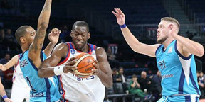 Κεφάτη η Εφές πριν από τον Παναθηναϊκό, 87-59 την Τουρκ Τέλεκομ