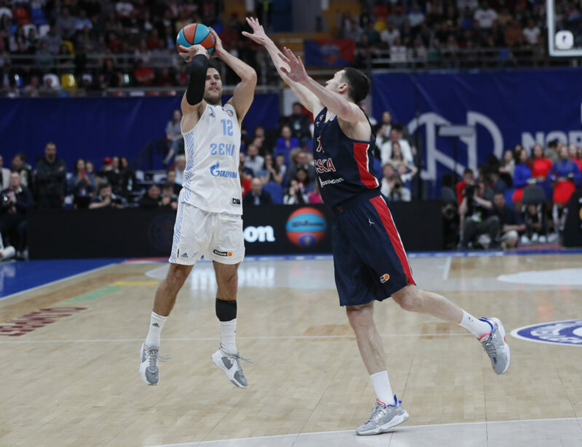 Μείωσε σε 2-3 η Ζενίτ, 97-95 στη Μόσχα την ΤΣΣΚΑ