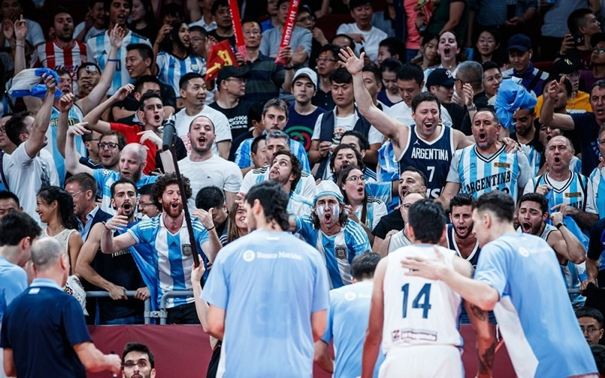 Θρύλοι του μπάσκετ στον τελικό του Παγκοσμίου, &quot;τρέλα&quot; από τους Αργεντίνους! (pics)