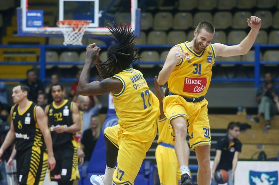 Περιστέρι από τα παλιά 83-80 την ΑΕΚ! (pics)