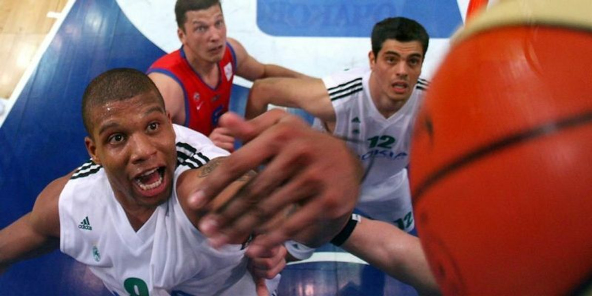 Τα 23 κλεψίματα του Παναθηναϊκού κόντρα στην ΤΣΣΚΑ στις 08/05/2005!​ (vid)