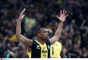 Ο Μάικ Γκριν στο allstarbasket.gr: Μια τρελή αλλά… τέλεια χρονιά στην ΑΕΚ!