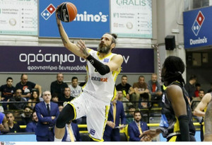 Basket League: Ο Γιαννόπουλος «προσπέρασε» τον Χατζηβρέττα στα τρίποντα και μπήκε 15άδα