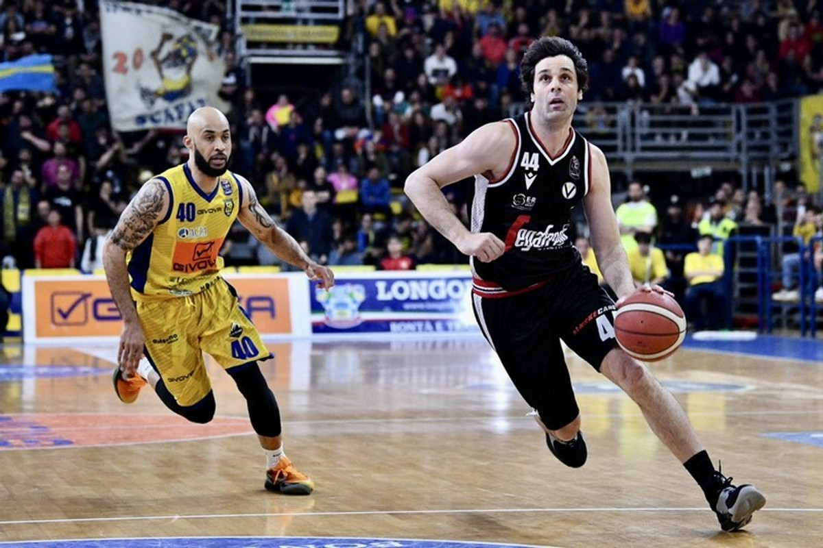 Lega Basket: Νίκες για Βίρτους και Μιλάνο (vid)