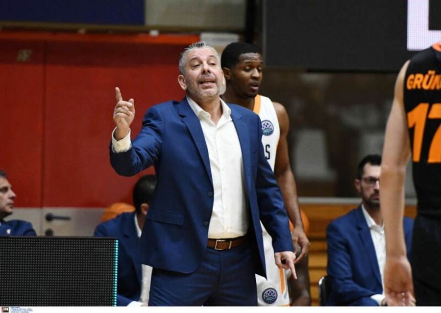 Παπαθεοδώρου: &quot;Με τόσα χαμένα ριμπάουντ δεν κερδίζεις στην έδρα σου&quot;