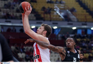 Ολυμπιακός-ΠΑΟΚ 83-65: Έκανε αυτό που έπρεπε με τον Βεζένκοφ και πάει Final-4!