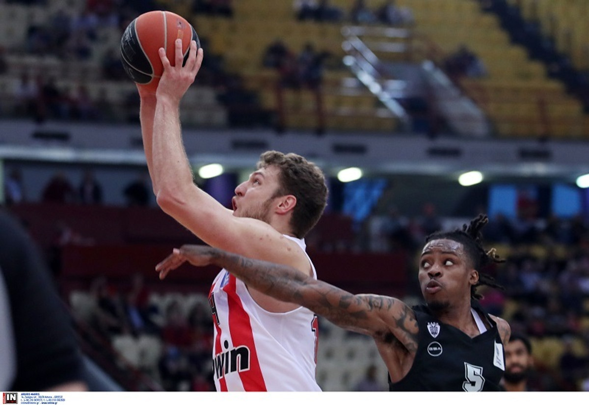 Ολυμπιακός-ΠΑΟΚ 83-65: Έκανε αυτό που έπρεπε με τον Βεζένκοφ και πάει Final-4!