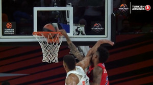 Η... καρφωματάρα του Κλάιμπερν στο top-5 του Final 4 (vid)