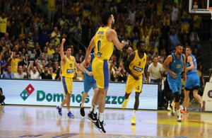 Με... σπασμένα φρένα η Μακάμπι, 104-78 την Άλμπα στο Τελ Αβίβ και συνεχίζει! (pics &amp; vid)