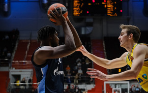 Με καρφώματα Πόιθρες, Έλις και Γκιστ το Top-10 της 27ης αγωνιστικής (vid)